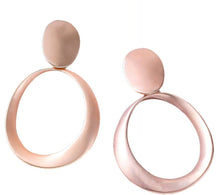 Load image into Gallery viewer, Modern Muse Dangle Earrings