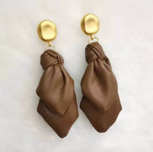 Load image into Gallery viewer, Knot Your Average Dangle Earrings