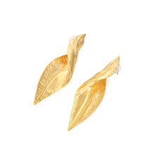 Load image into Gallery viewer, Twisted Leaf Dangle Earring
