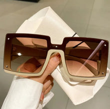 Load image into Gallery viewer, Farrah Sunglasses