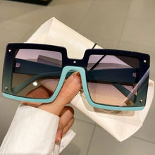 Load image into Gallery viewer, Farrah Sunglasses