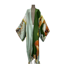 Laden Sie das Bild in den Galerie-Viewer, Work of Art Kimono