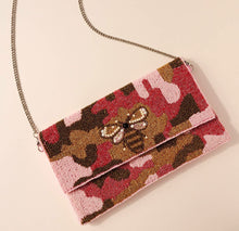 Load image into Gallery viewer, Pink Camo Bee Beaded Clutch