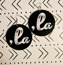 将图片加载到图库查看器，Comma-la Earrings