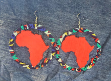 Load image into Gallery viewer, Wrapped Africa Dangle Earrings