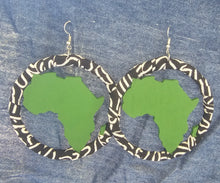 Load image into Gallery viewer, Wrapped Africa Dangle Earrings