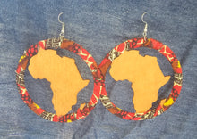 Load image into Gallery viewer, Wrapped Africa Dangle Earrings