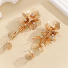 Cargar imagen en el visor de la galería, Cascading Floral Dangle Earrings