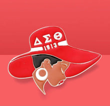 Load image into Gallery viewer, Soror In Hat Brooch