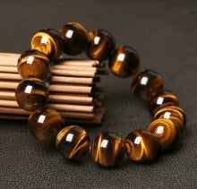 Load image into Gallery viewer, Eye Of The Tiger Bracelet