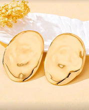 Charger l'image dans la galerie, Bold Behavior XL Stud Earrings