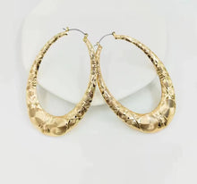 Load image into Gallery viewer, Hypnotic  Bamboo Hoop Earrings