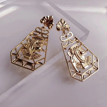 Load image into Gallery viewer, Luxor Dangle Earrings