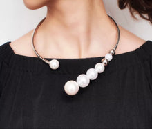 Load image into Gallery viewer, Pearlscape Necklace