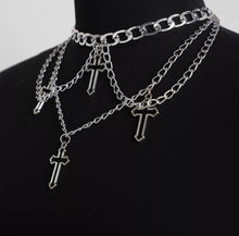 将图片加载到图库查看器，Criss Crossed Layered Necklace