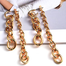 Carregar imagem no visualizador da galeria, Chain Reaction Dangle Earrings