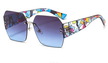 Load image into Gallery viewer, Flower Power Sunglasses