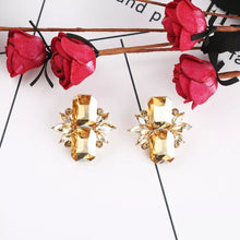 Load image into Gallery viewer, Michelle Stud Earrings