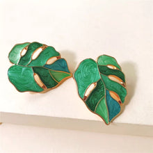 Load image into Gallery viewer, Plant Mama Stud Earrings