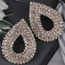 Load image into Gallery viewer, Oprah Stud Earrings