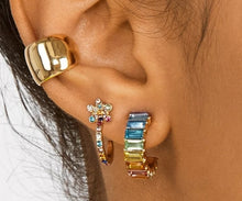Load image into Gallery viewer, Rainbow Ear Cuff