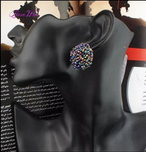 Carregar imagem no visualizador da galeria, Beaded Button Stud Earrings