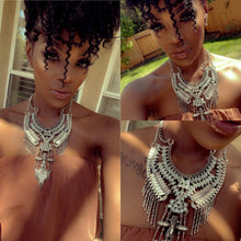 Load image into Gallery viewer, Zipporah Bib Necklace